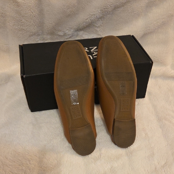 Brand new Naturalizer Kayden Chic Tan Mules In Size 6 - Picture 6 of 10